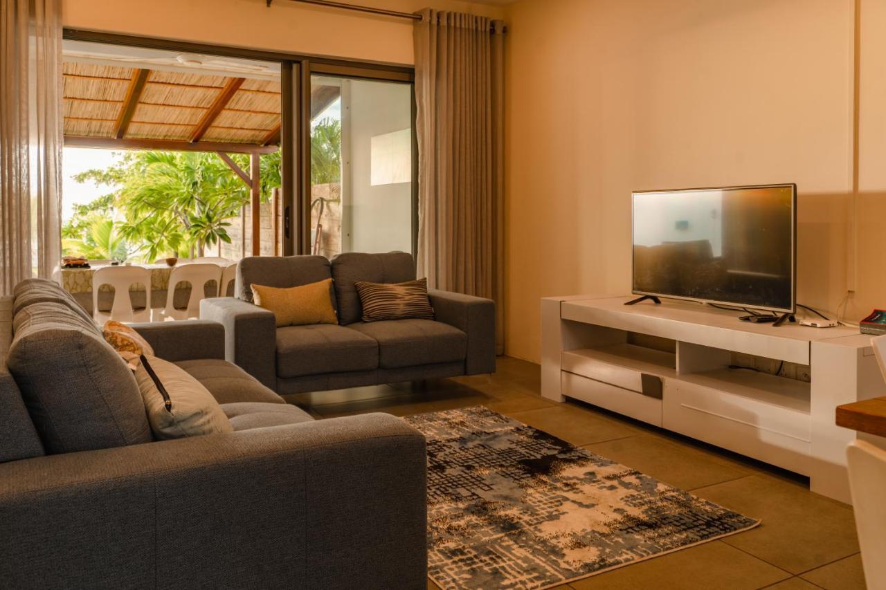 Stella Marris Beachfront Villa Pointe aux Sable Exterior foto
